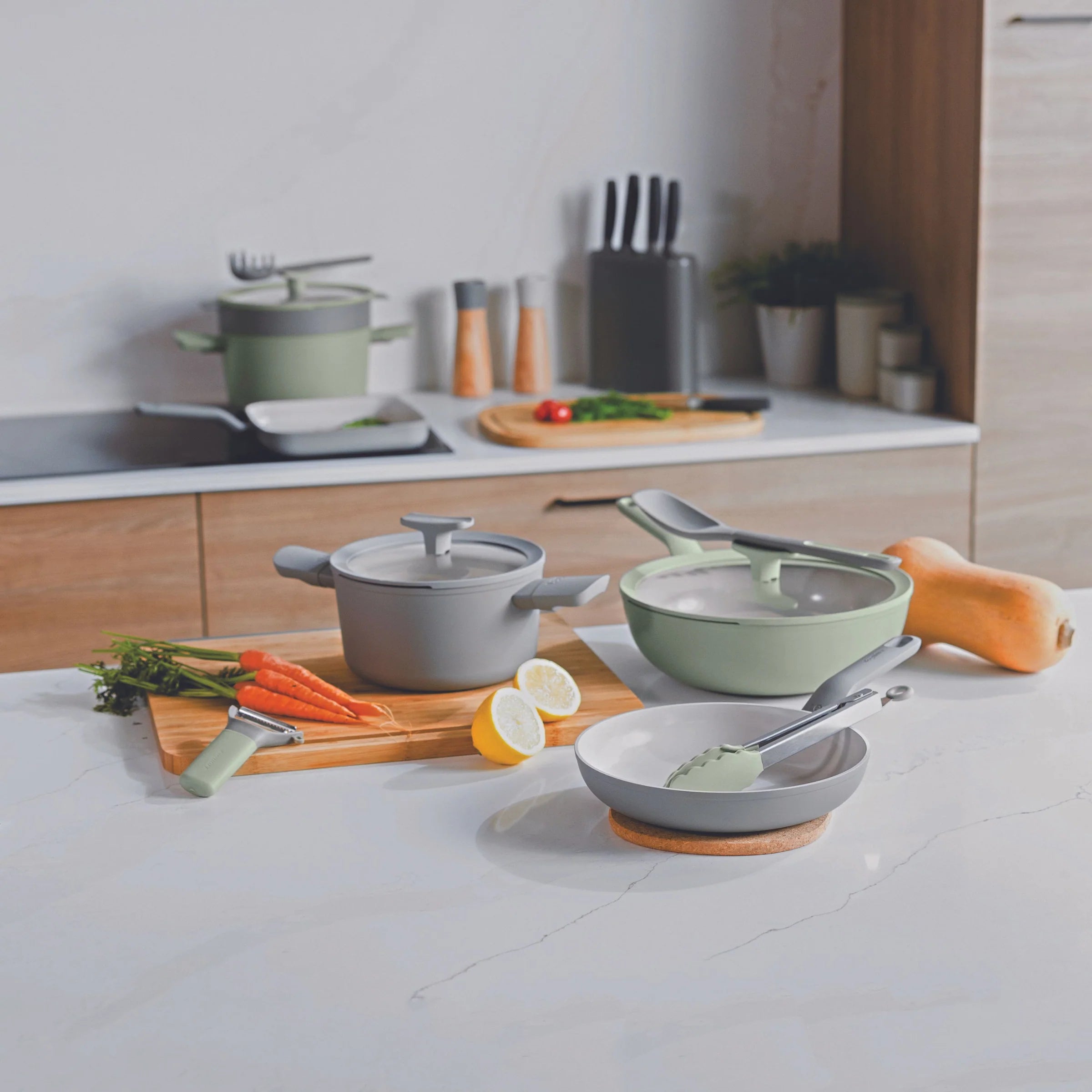 FRYING PAN BALANCE MOONMIST 24CM